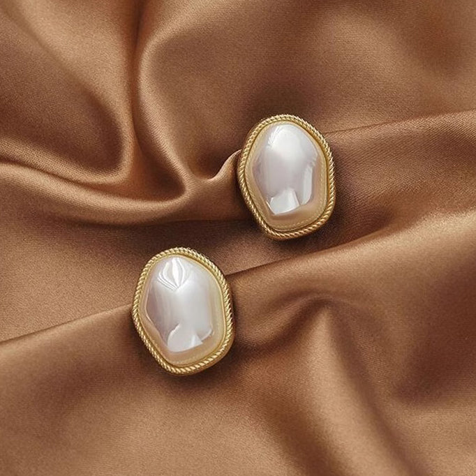 Freya Ivory Glow Stud Earrings