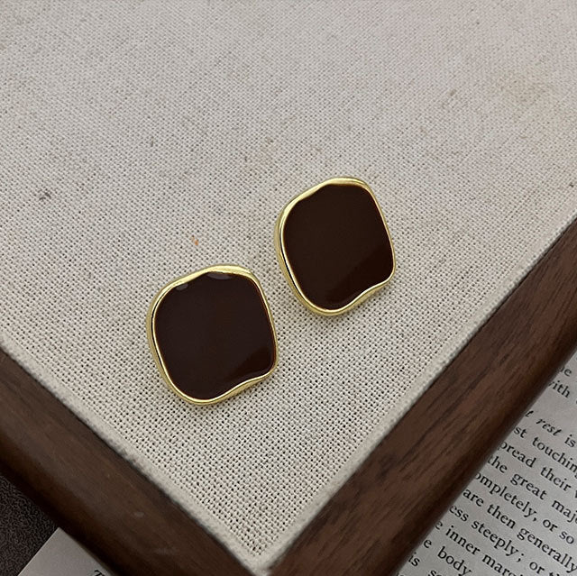 Belle Brown Stud Earrings