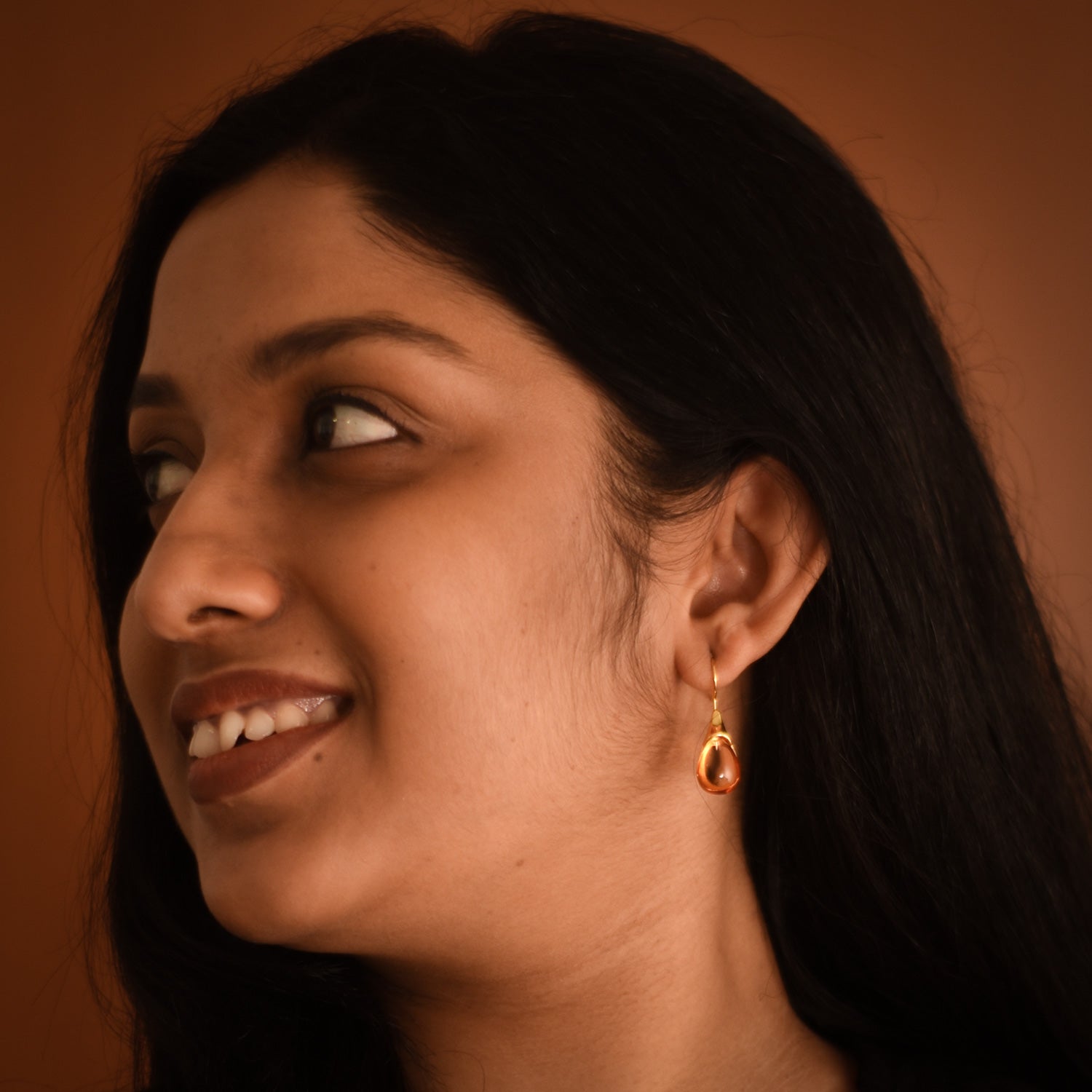 Solene Amber Drop Minimal Earrings