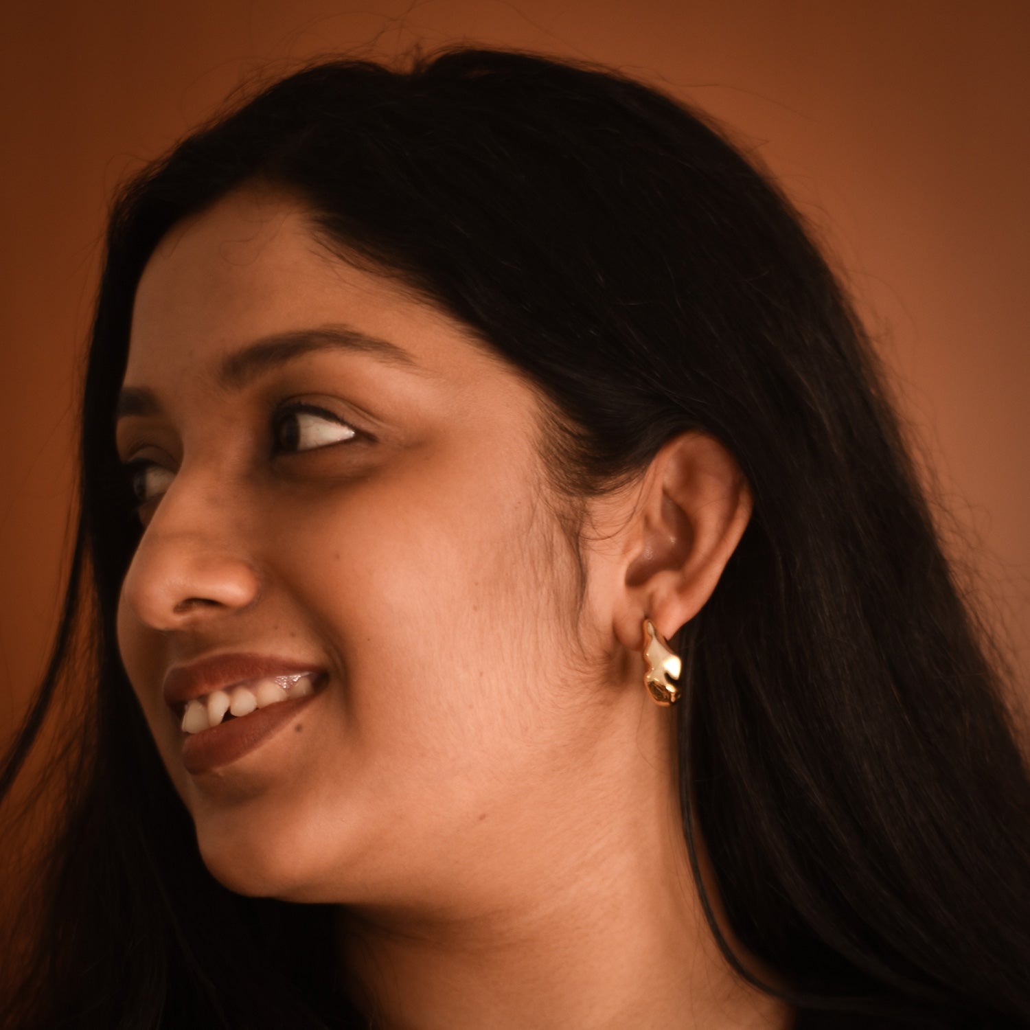 Mia Molten Gold Stud Earrings