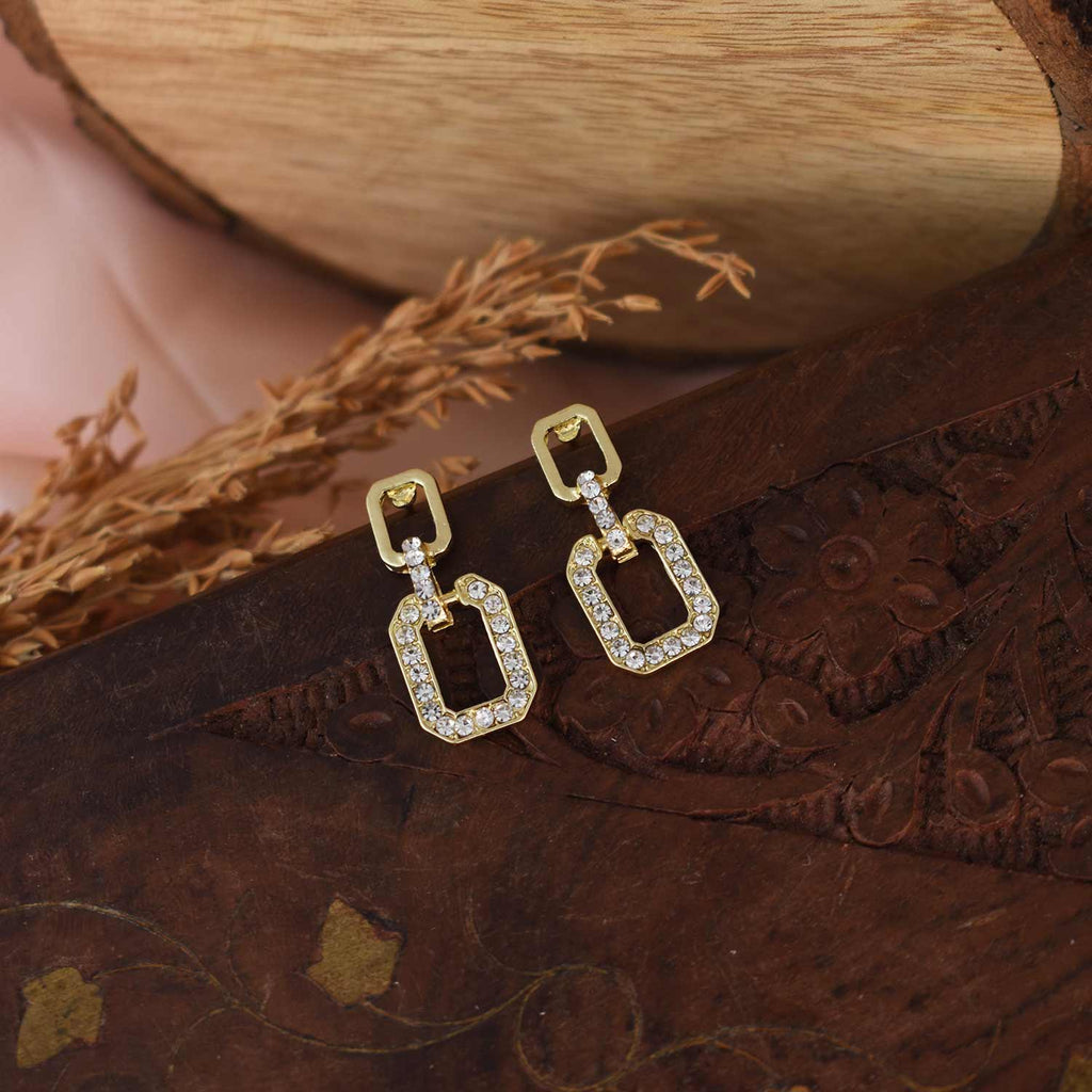 Clara Golden Link Drop Earrings