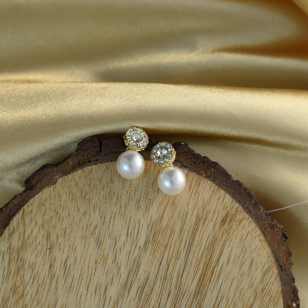 Aadhya Pearl Halo Stud Earrings