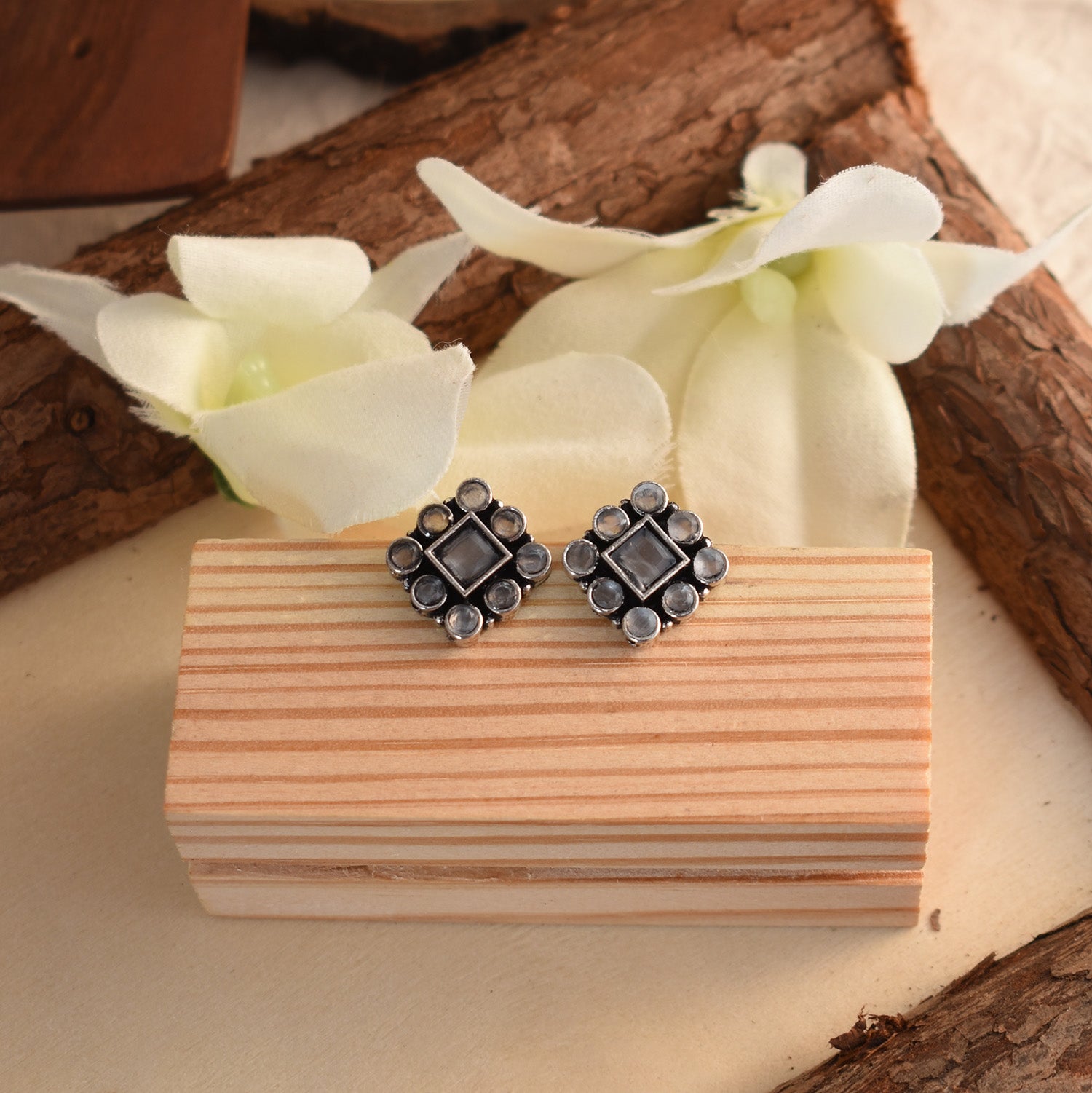 Kaushiki Grey Stud Earrings