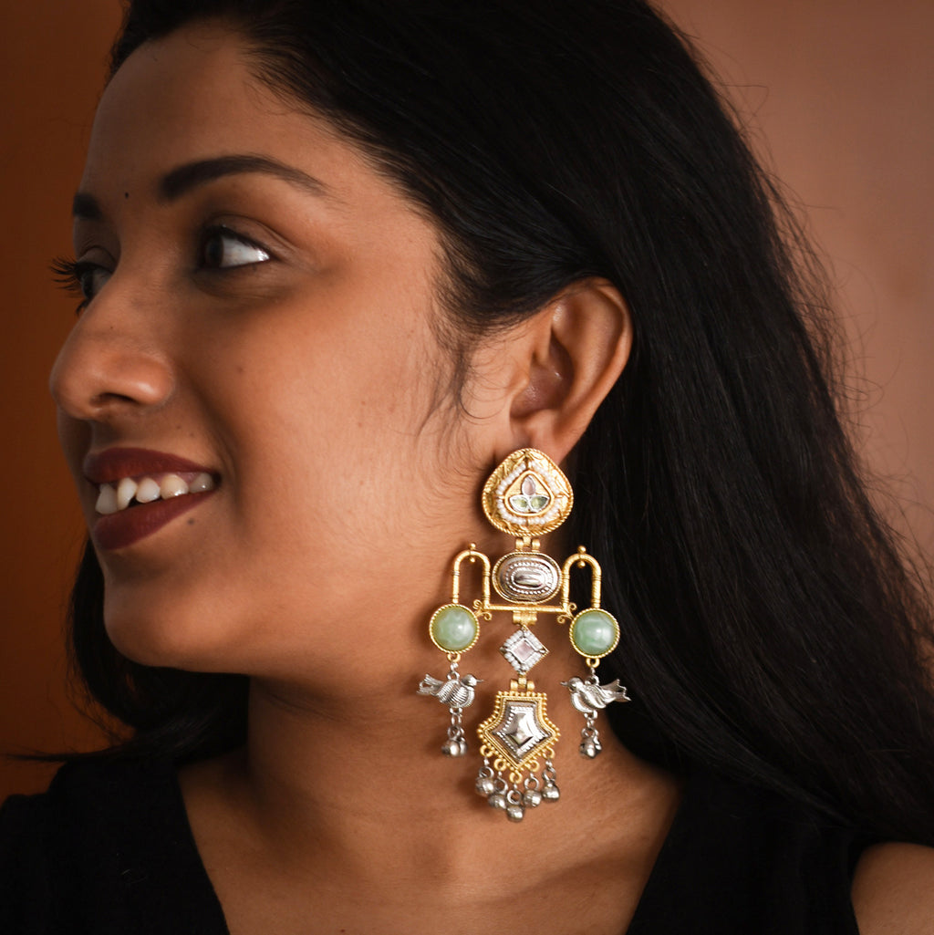 Nira	Kashmiri Earrings