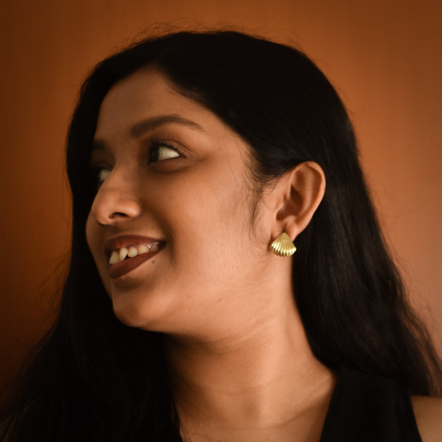 Zena Gold Shell Stud Earrings