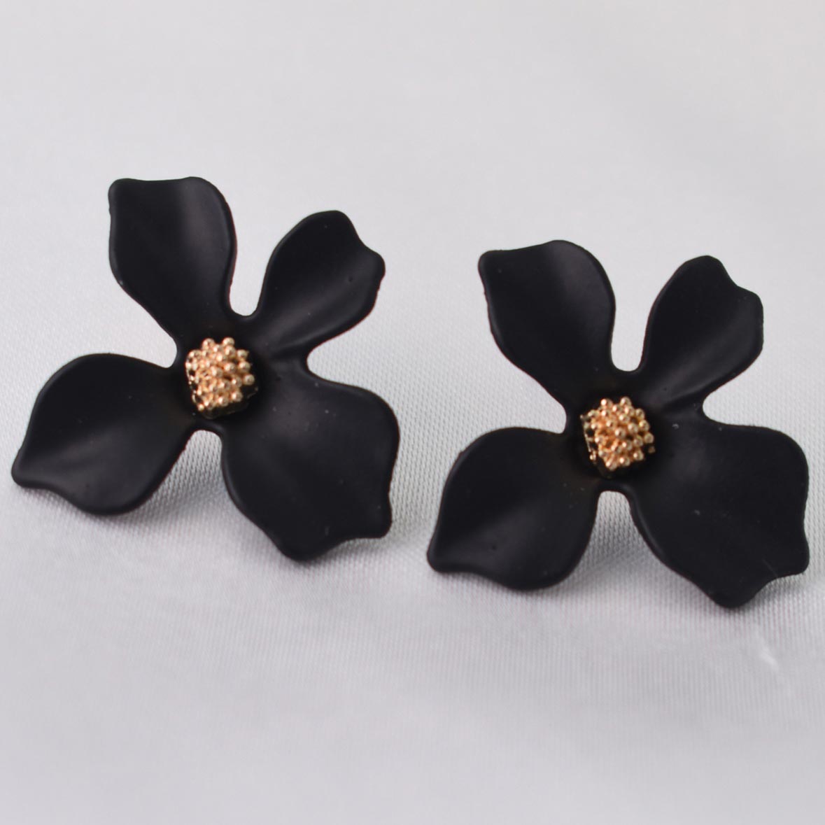 Noir Bloom Stud Earrings