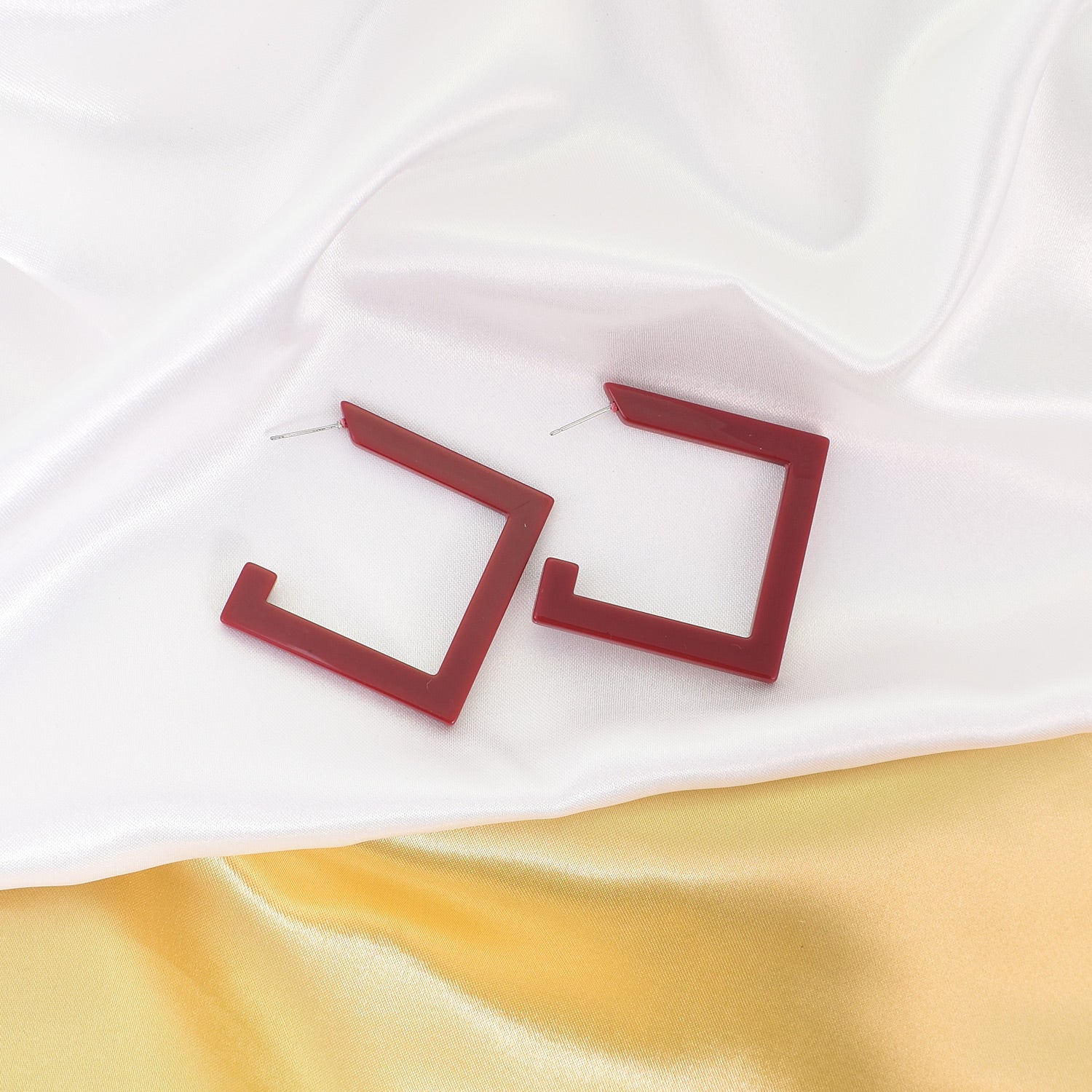 Isla Edge Square Hoop Earrings