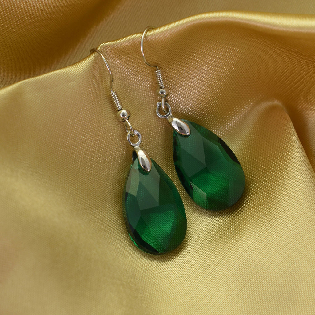 Elara Green Drop Earrings