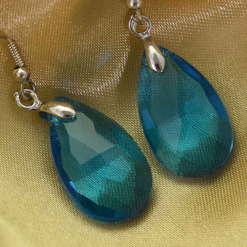 Elara Blue Drop Earrings