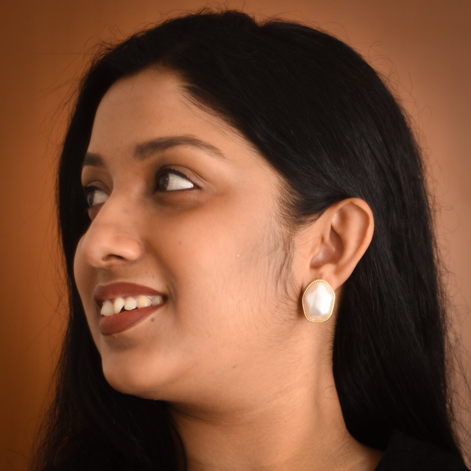 Freya Ivory Glow Stud Earrings