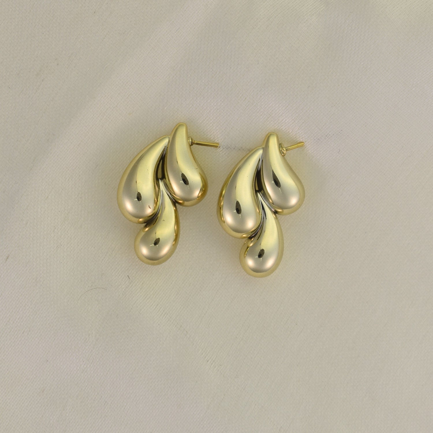 Nayra Everyday Earrings