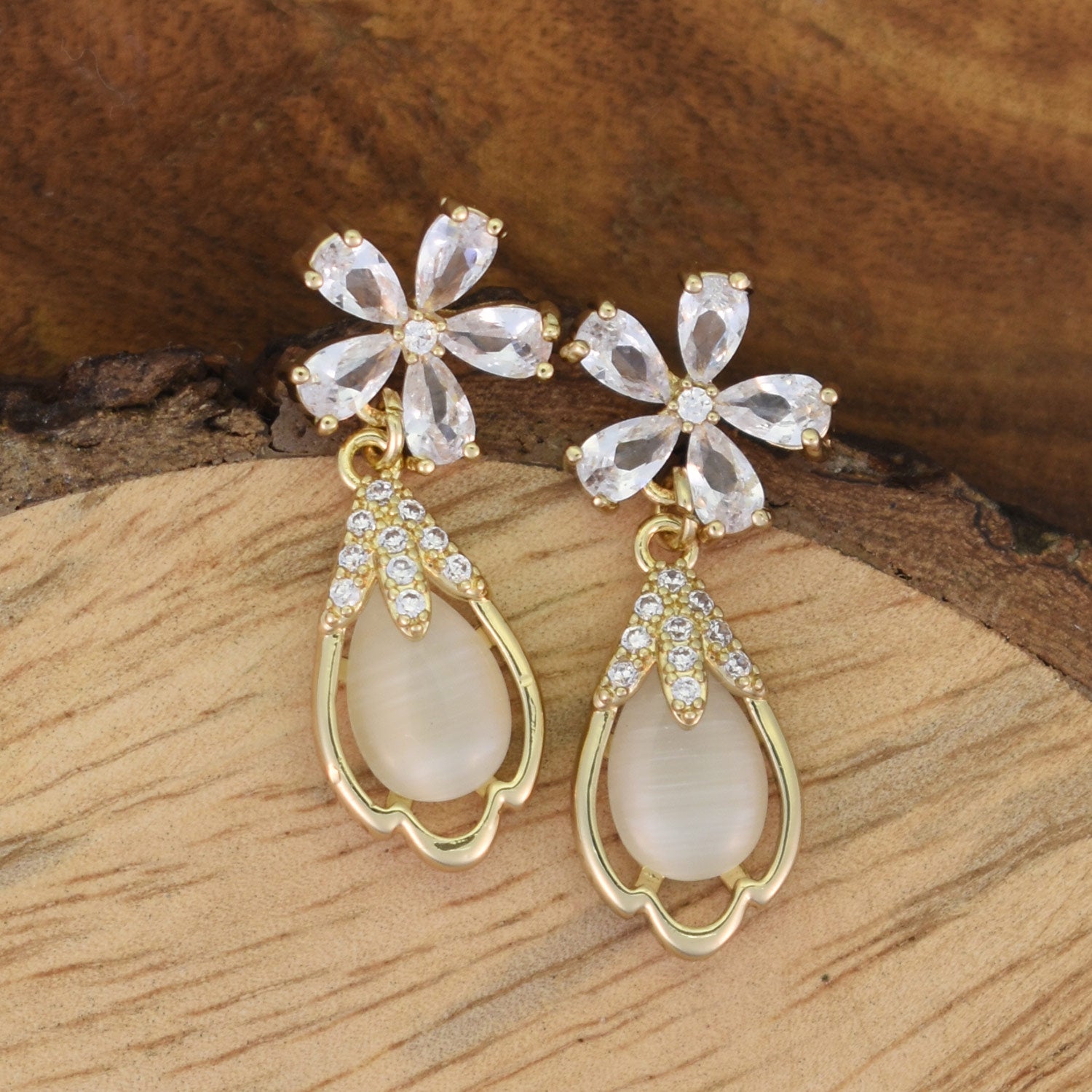 Lirya Everyday Earrings