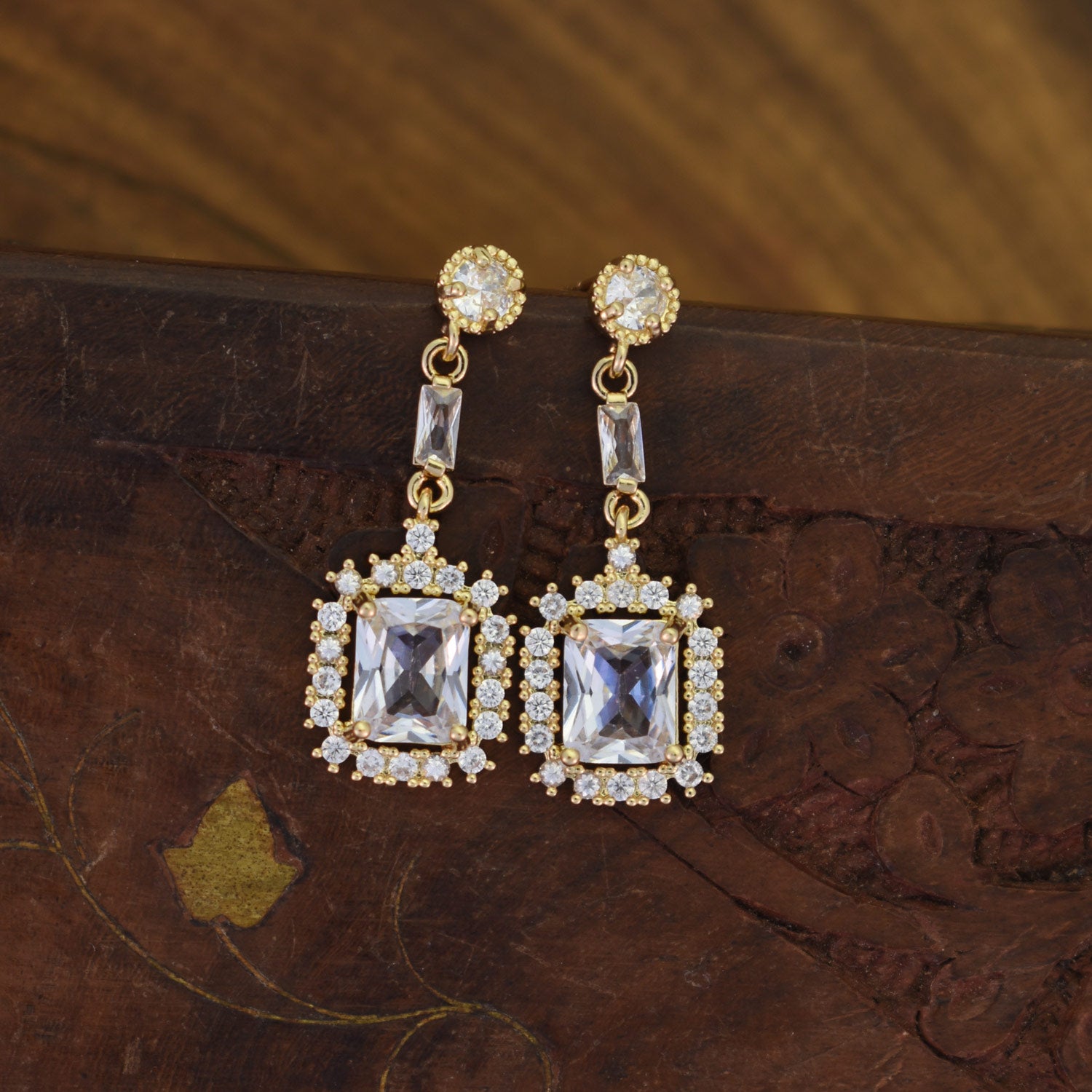 Shivi Everyday Earrings