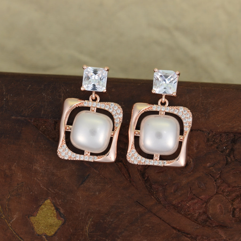 Tarini Everyday Earrings